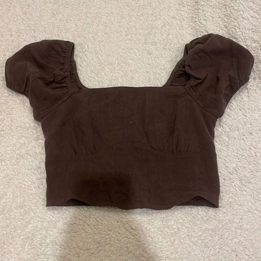 Brown puff sleeve crop top